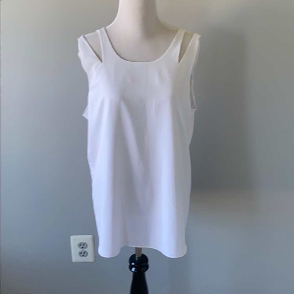 ❤️Cute white cami